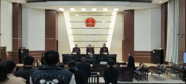 广瑞网 残忍至极！持枪猎杀745只藏羚羊，潜逃20余年