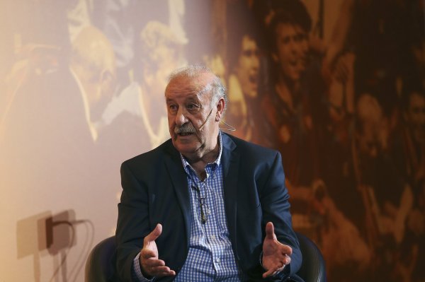 牛千万 博斯克：西班牙个人和团队能力兼备 当初没让小法上场时我最心疼